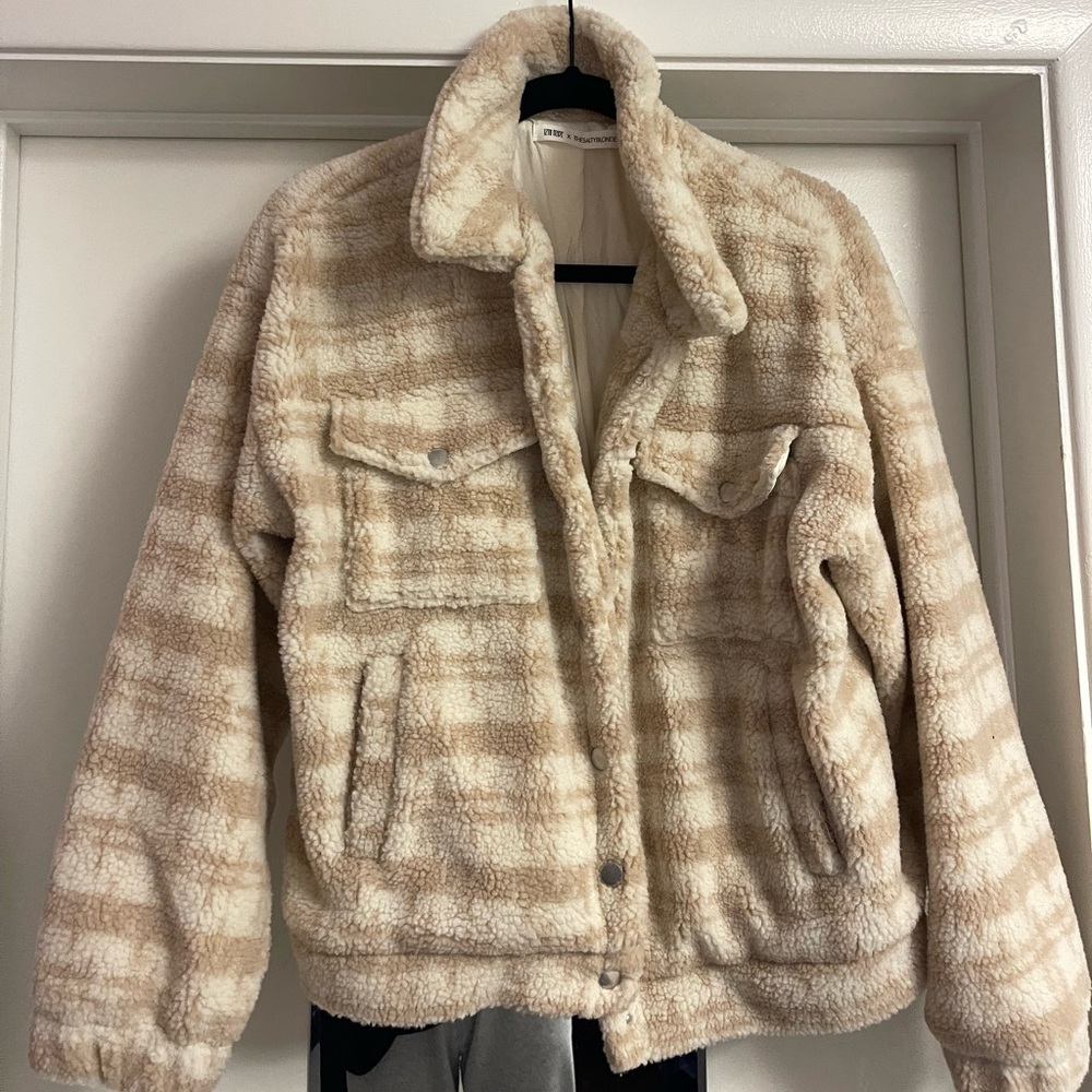 12th Tribe Upstate Beige Teddy Jacket